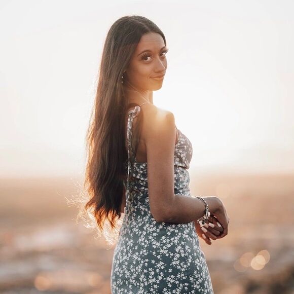✨ Tie Shoulder High Split Ditsy Floral Dress✨ - Picture 1 of 10
